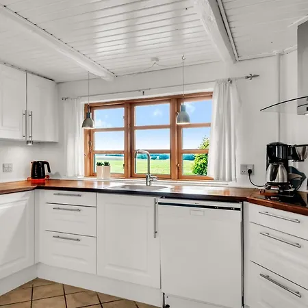 Aliza - 300m To The Fjord By Interhome Feriehus